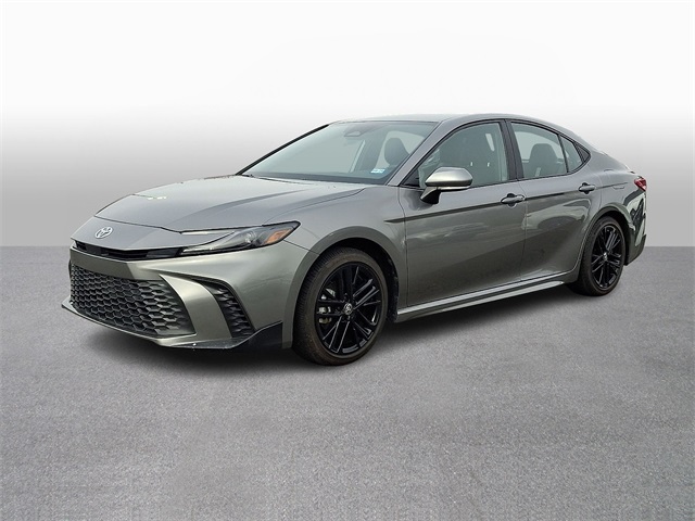 2025 Toyota Camry SE's photo
