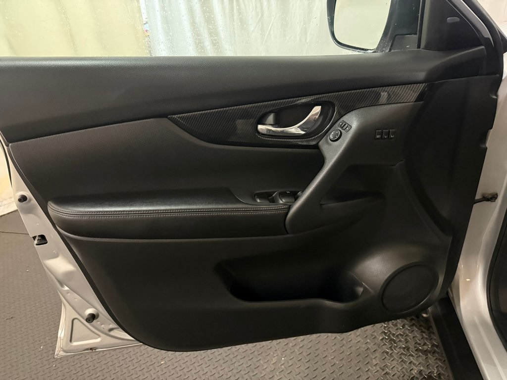 used 2017 Nissan Rogue car, priced at $12,997