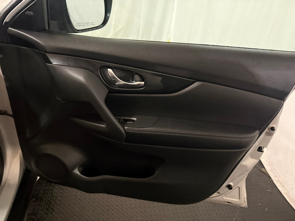 used 2017 Nissan Rogue car, priced at $12,997