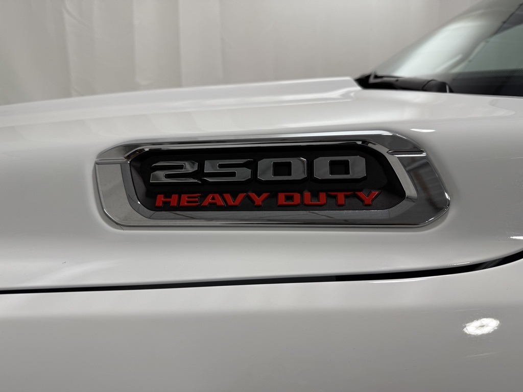 2025 Ram 2500 Big Horn photo 8