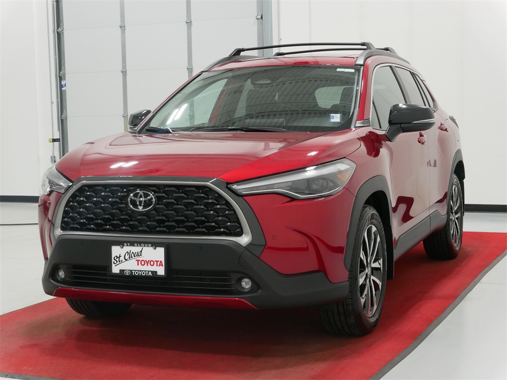 Used 2025 Toyota Corolla Cross XLE with VIN 7MUDAABG4SV142937 for sale in Waite Park, Minnesota