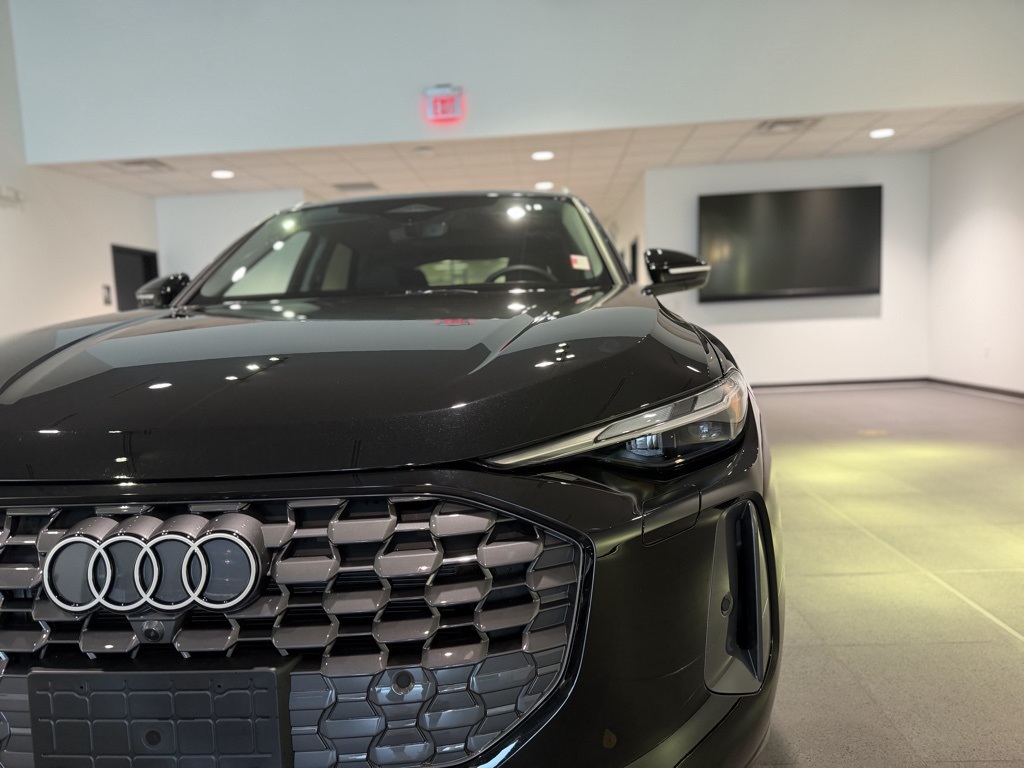 used 2025 Audi Q5 car, priced at $48,789