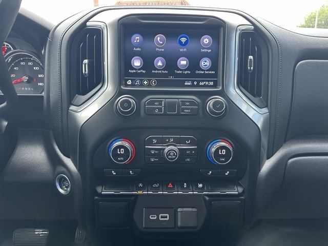 2021 Summit White Chevrolet Silverado 1500 LT 4X4 Truck