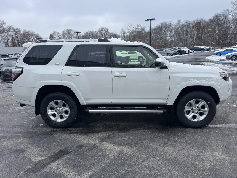2024 Toyota 4Runner SR5 photo 2