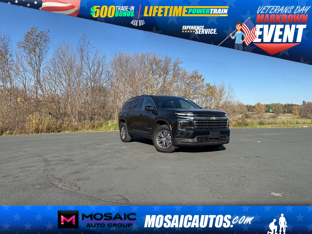 Used 2024 Chevrolet Traverse LT SUVs
