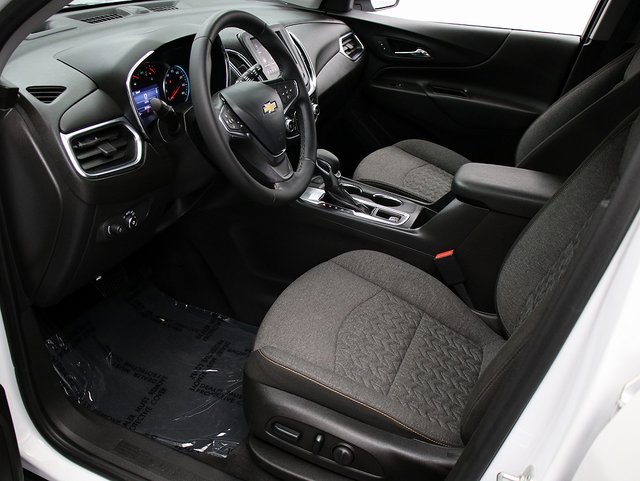 2024 Chevrolet Equinox LT photo 10