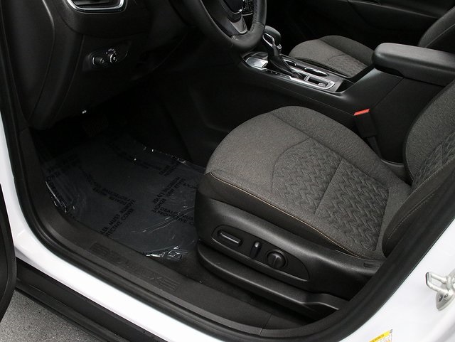 2024 Chevrolet Equinox LT photo 22