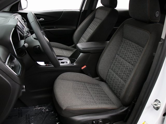 2024 Chevrolet Equinox LT photo 9