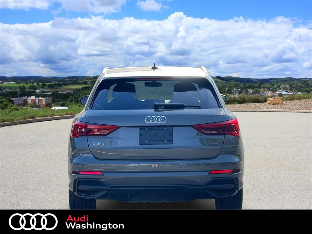 2025 Audi Q3 Premium S line 45 TFSI photo 3