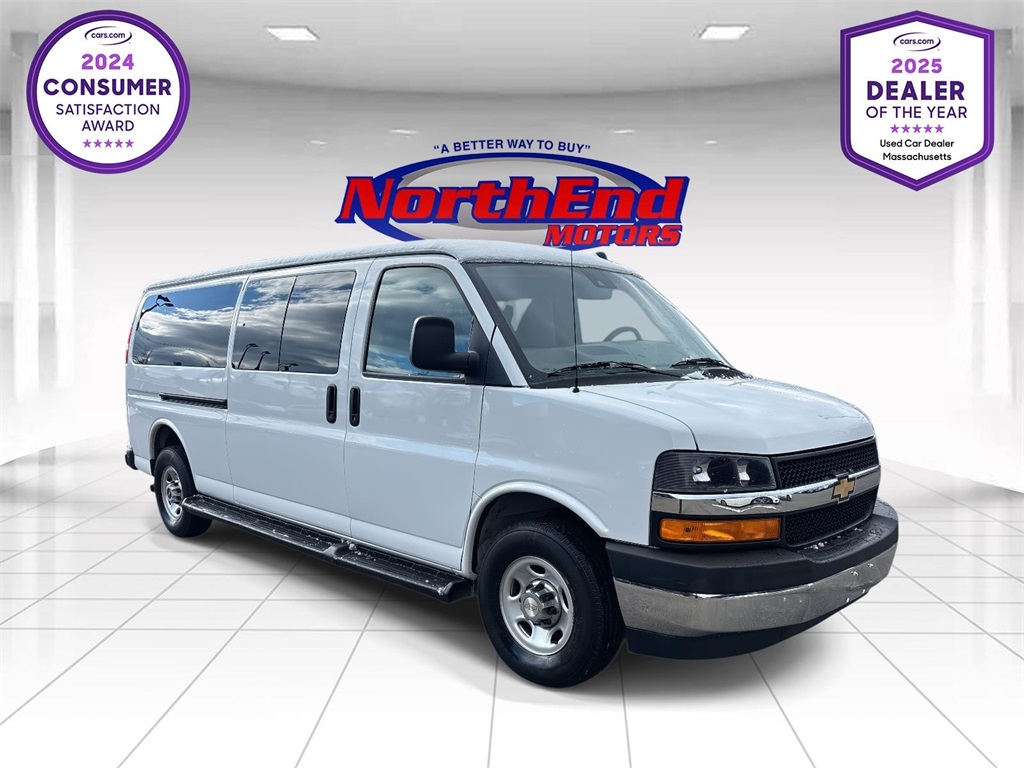 2022 Summit White Chevrolet Express Passenger LT Van