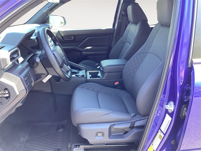 2025 Toyota Tacoma SR5 Double Cab photo 9