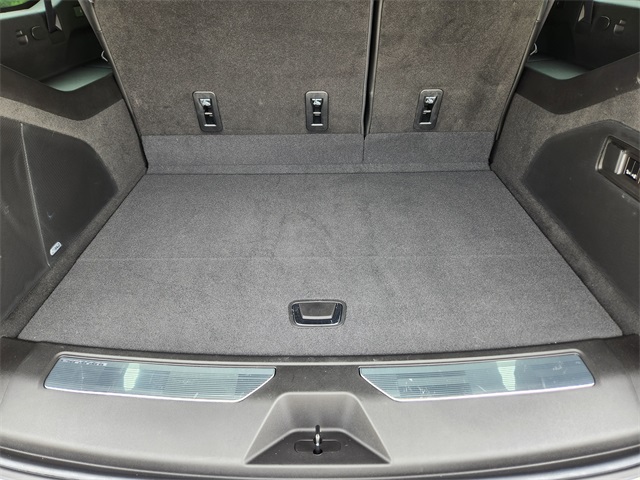 2023 Crystal White Tricoat Cadillac Escalade ESV Premium 4X4 SUV