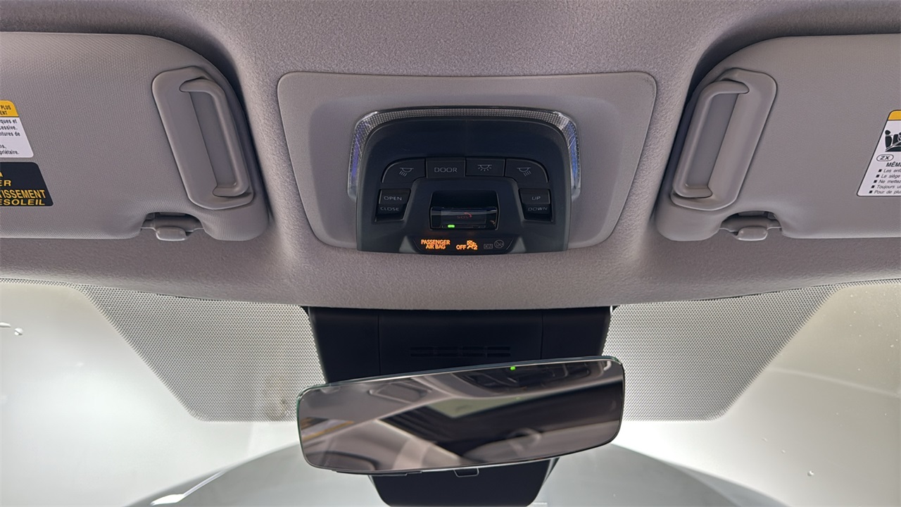 2026 Toyota Corolla Cross XLE photo 11
