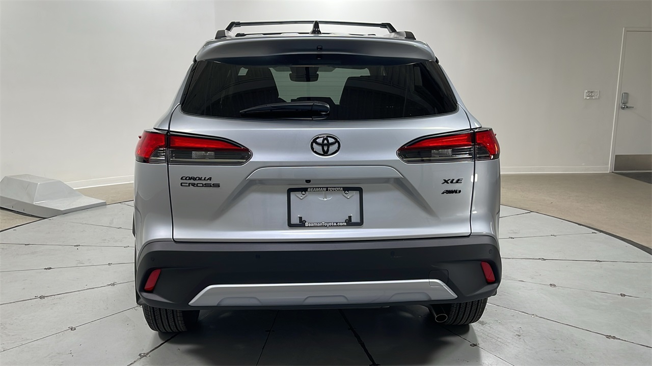 2026 Toyota Corolla Cross XLE photo 4