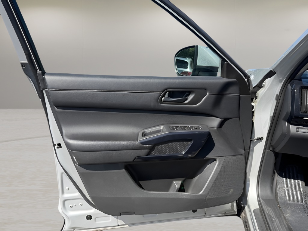 Used 2025 Nissan Pathfinder SUV