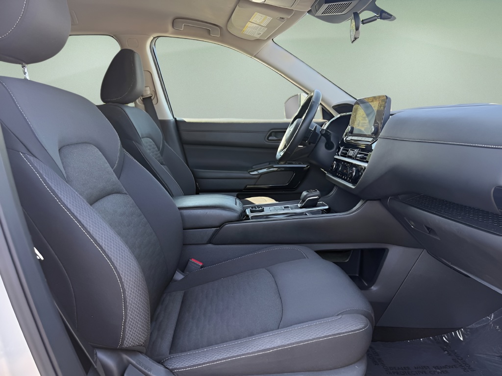 Used 2025 Nissan Pathfinder SUV