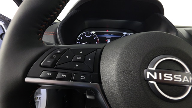 2025 Aspen White Tricoat/Super Black Nissan Sentra SR FWD Sedan