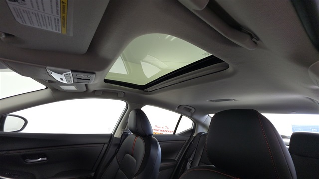 2025 Aspen White Tricoat/Super Black Nissan Sentra SR FWD Sedan