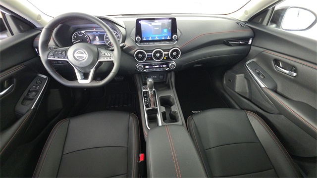 2025 Aspen White Tricoat/Super Black Nissan Sentra SR FWD Sedan