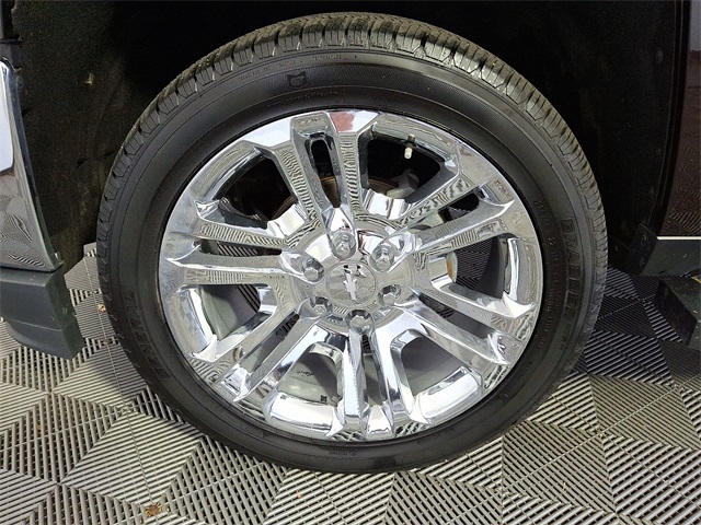 Silverado 1500 LD Double Cab LT