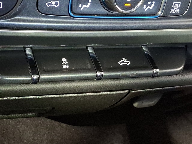 Silverado 1500 LD Double Cab LT
