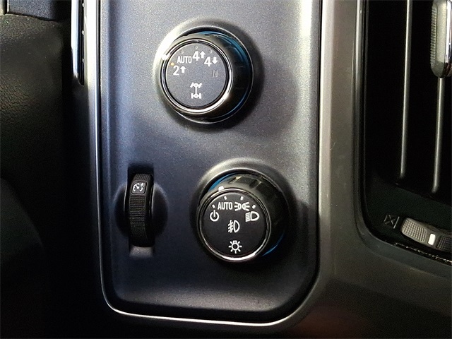 Silverado 1500 LD Double Cab LT