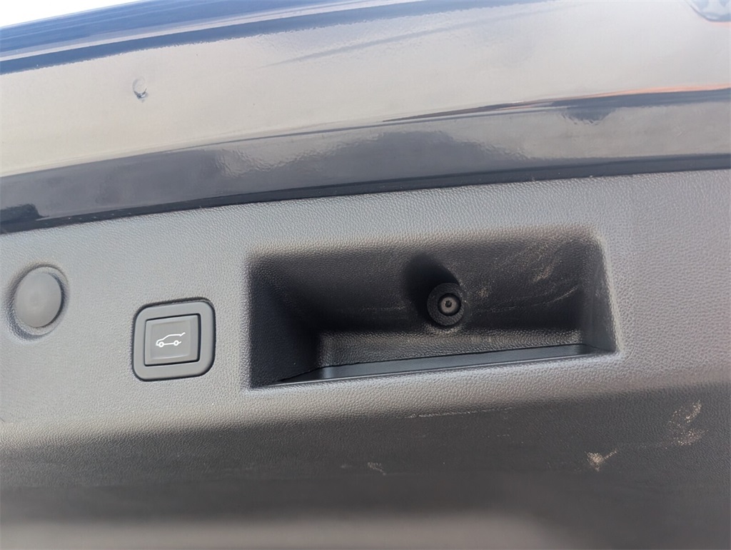 used 2024 Chevrolet Equinox car, priced at $17,988