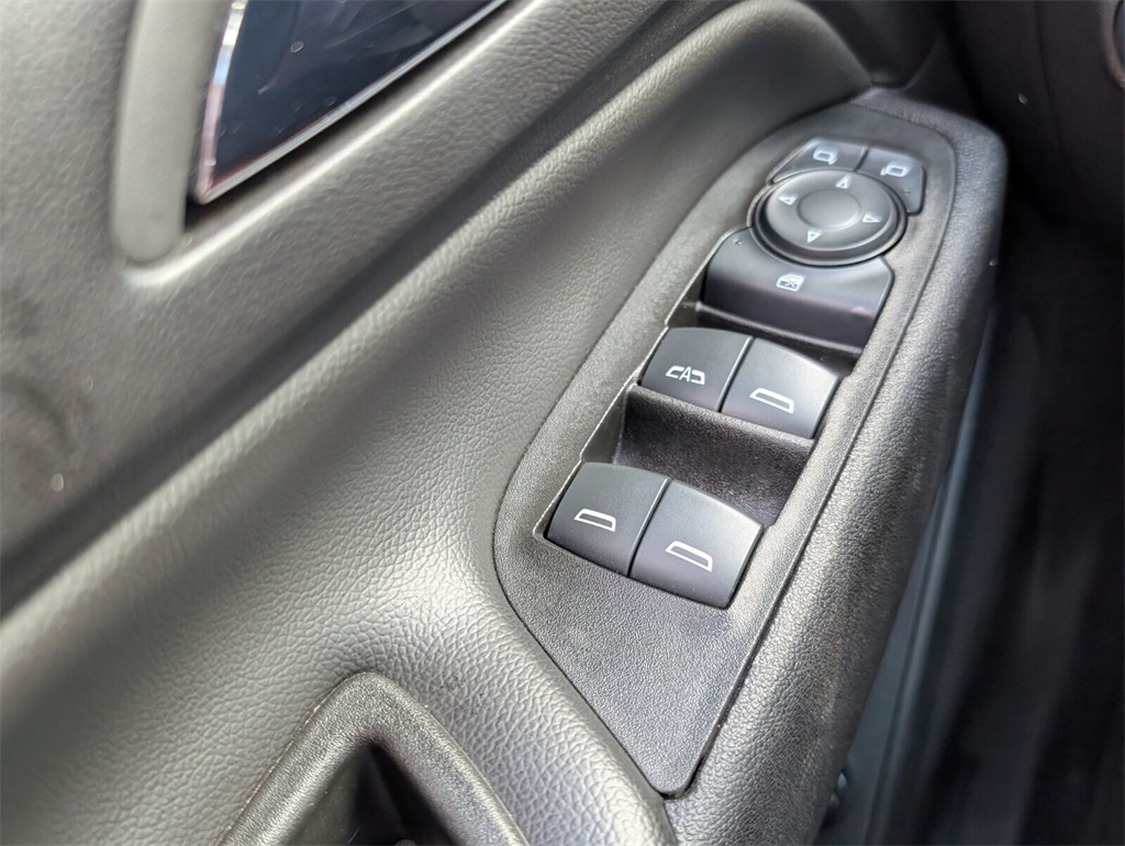 used 2024 Chevrolet Equinox car, priced at $17,988