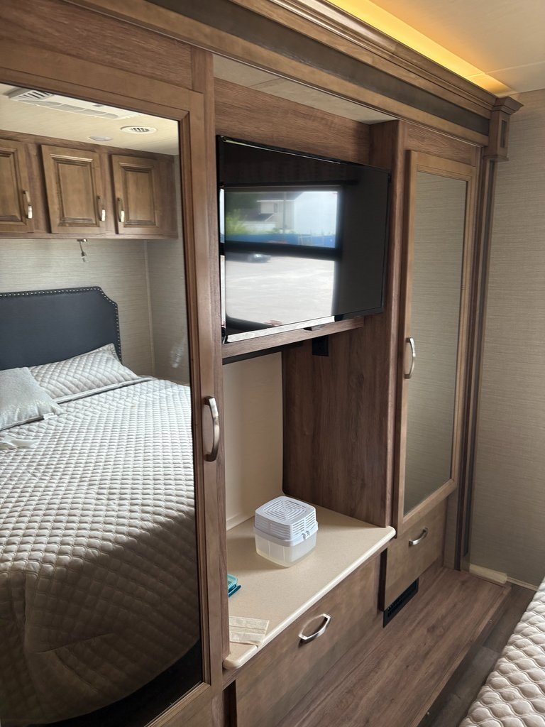 Used 2019 Ford F-53 DRW 4x2 Motorhome for sale #SP1416A - photo 8