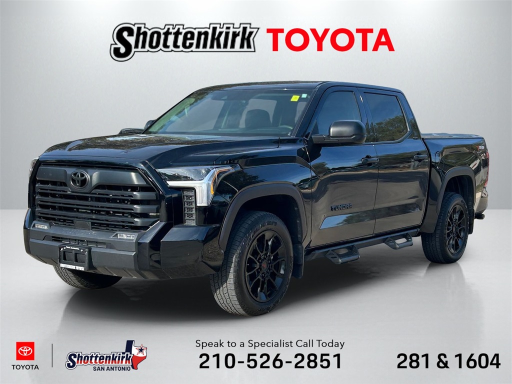 2024 Toyota Tundra SR5's photo