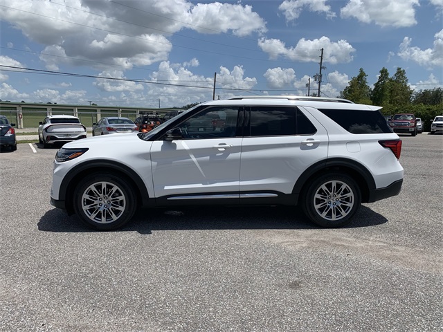 2025 Star White Metallic Tri-Coat Ford Explorer Platinum RWD SUV