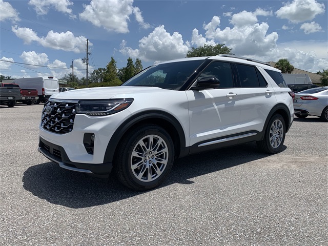 2025 Star White Metallic Tri-Coat Ford Explorer Platinum RWD SUV