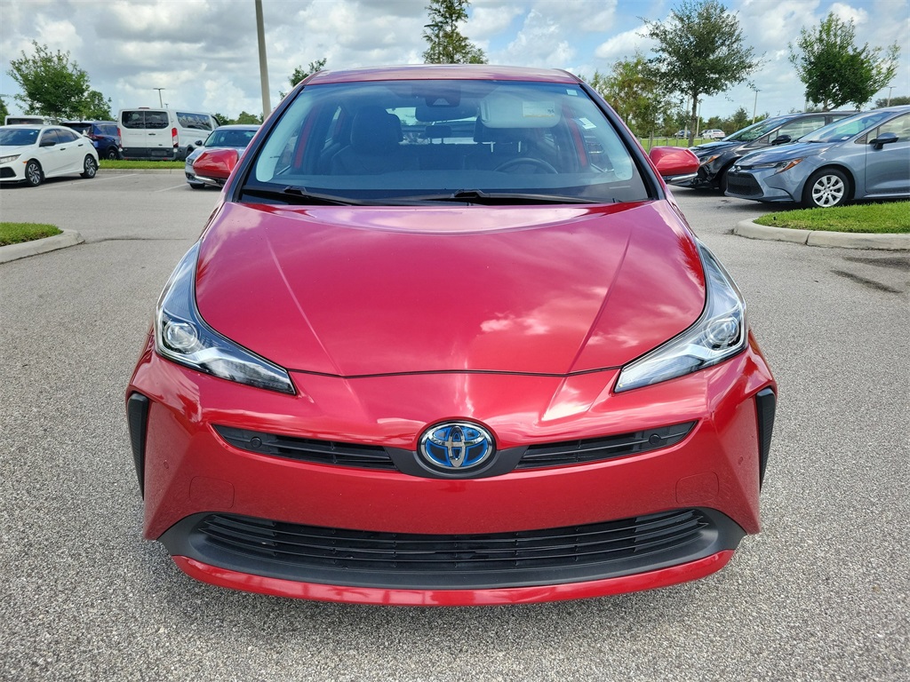 2019 Red Toyota Prius L FWD Hatchback
