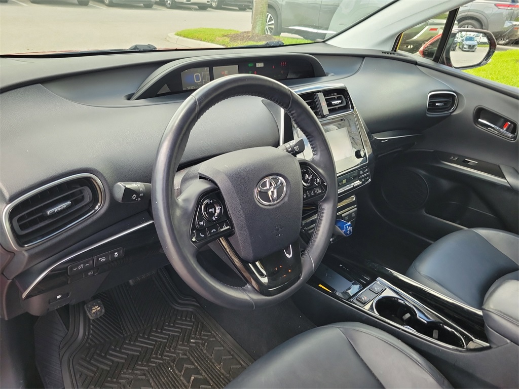 2019 Red Toyota Prius L FWD Hatchback