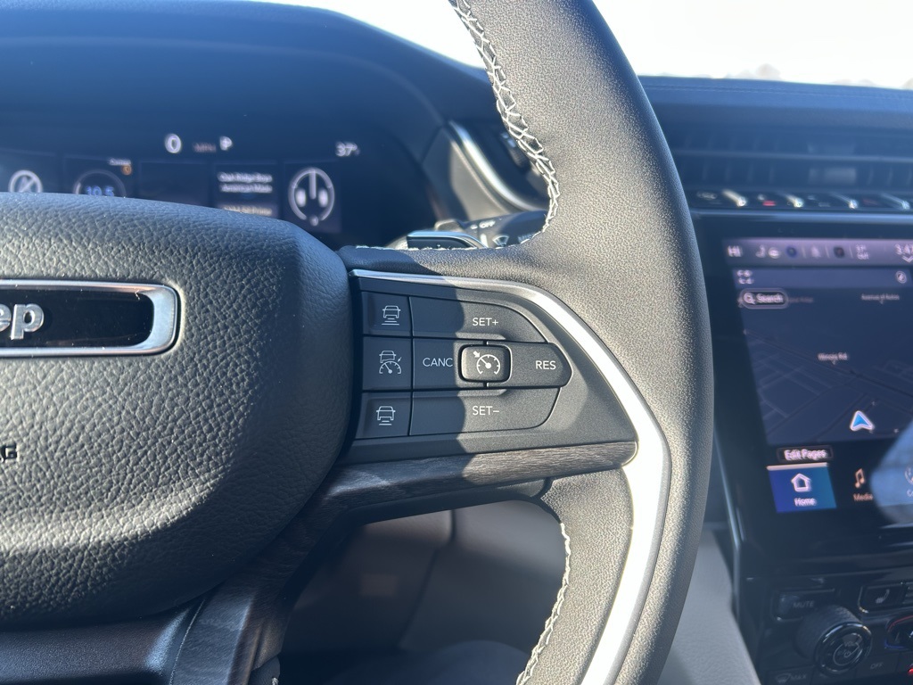 new 2025 Jeep Grand Cherokee car, priced at $51,660