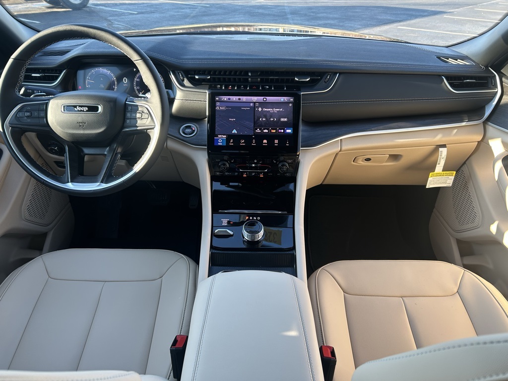 new 2025 Jeep Grand Cherokee car, priced at $51,660
