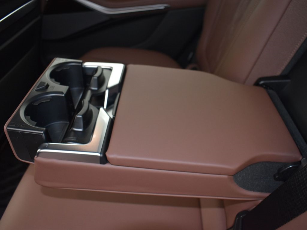 2026 Dravit Gray Metallic BMW X7 M60i AWD SUV