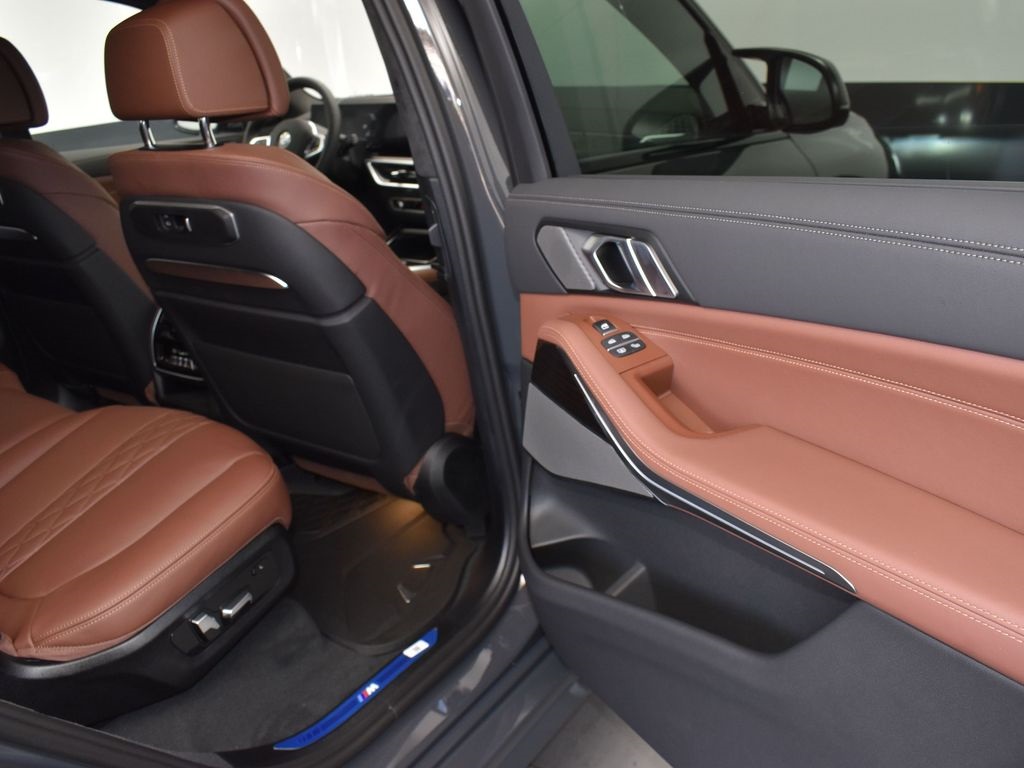 2026 Dravit Gray Metallic BMW X7 M60i AWD SUV