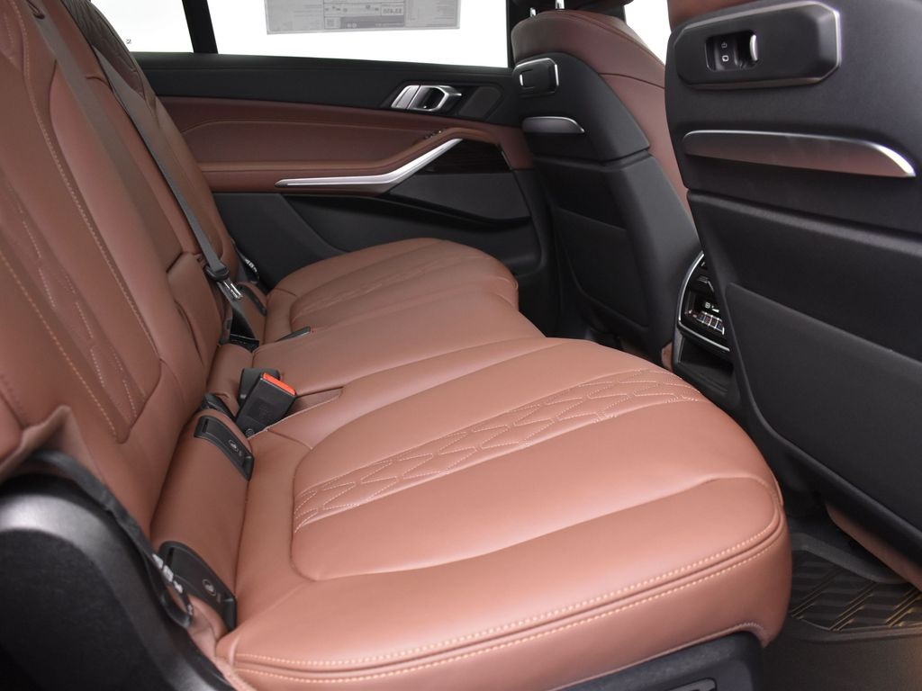 2026 Dravit Gray Metallic BMW X7 M60i AWD SUV