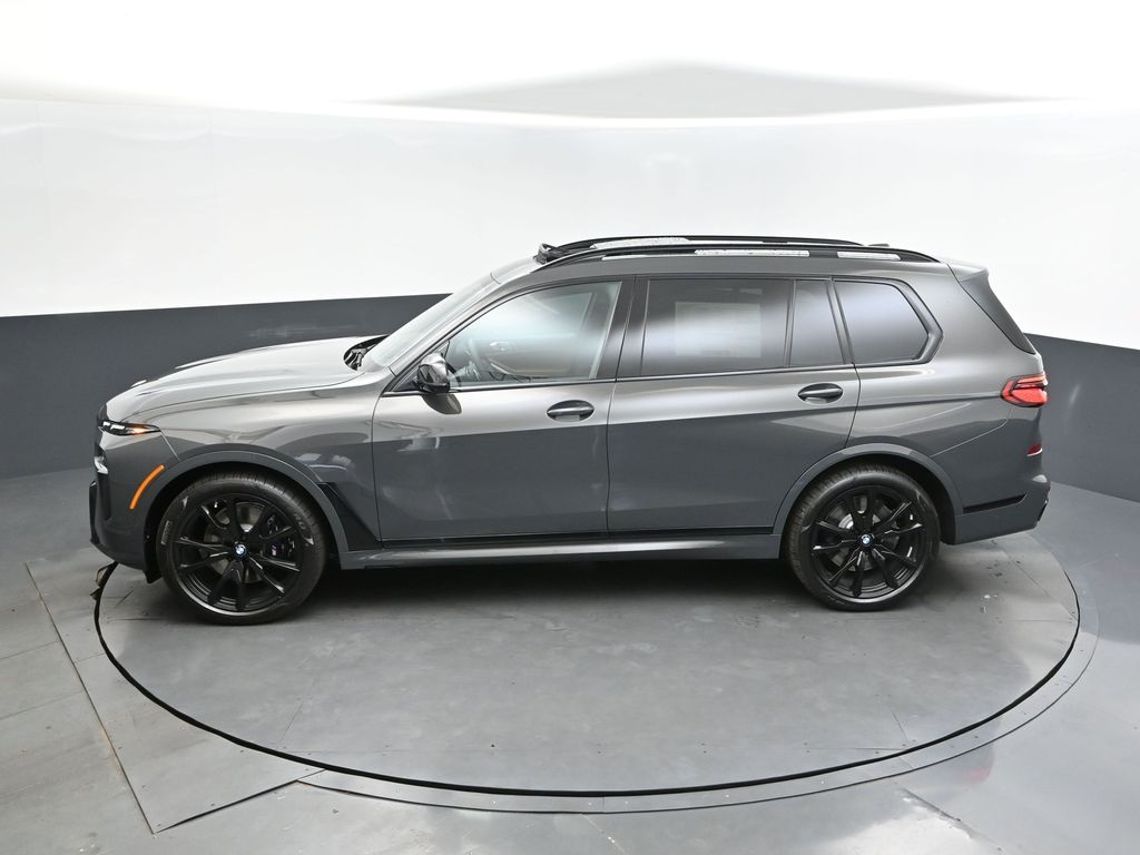 2026 Dravit Gray Metallic BMW X7 M60i AWD SUV