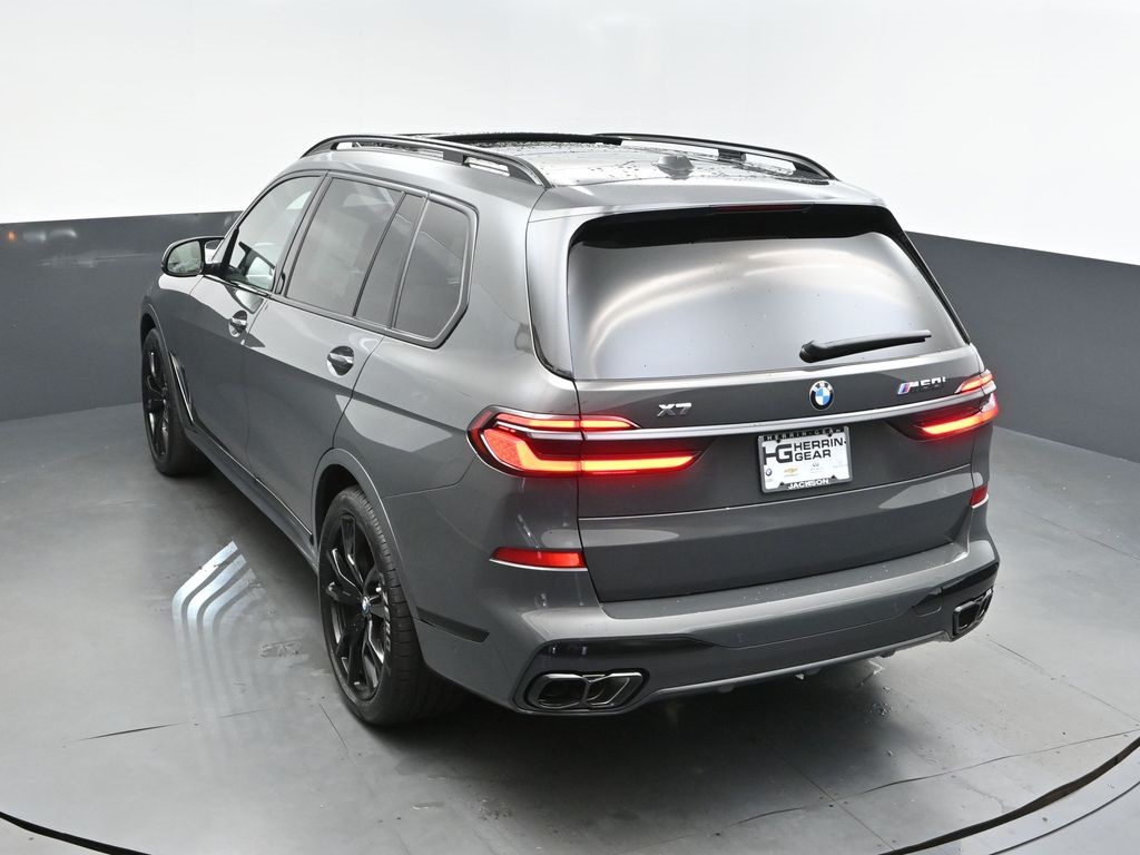 2026 Dravit Gray Metallic BMW X7 M60i AWD SUV