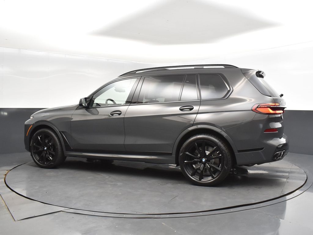 2026 Dravit Gray Metallic BMW X7 M60i AWD SUV