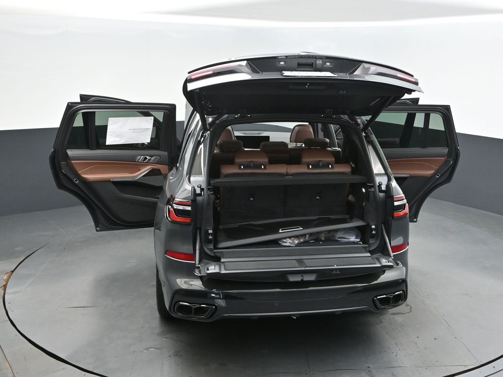 2026 Dravit Gray Metallic BMW X7 M60i AWD SUV