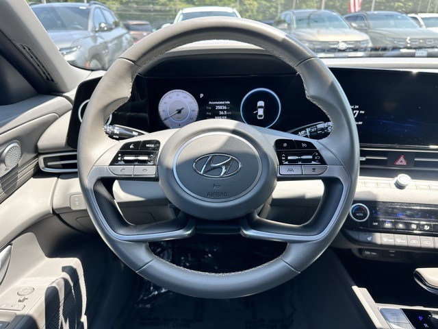 2023 Phantom Black Hyundai Elantra SEL FWD Sedan