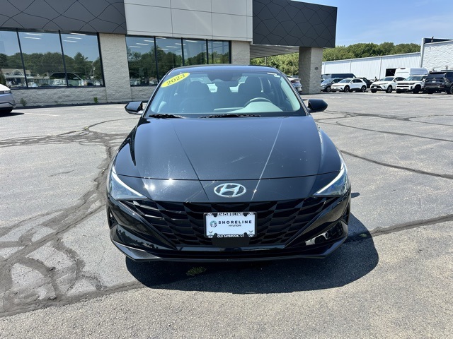 2023 Phantom Black Hyundai Elantra SEL FWD Sedan