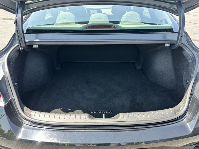 2023 Phantom Black Hyundai Elantra SEL FWD Sedan