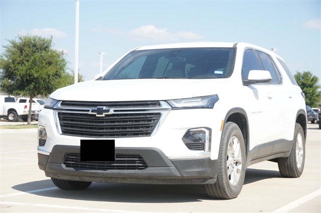 2023 Chevrolet Traverse LS photo 3