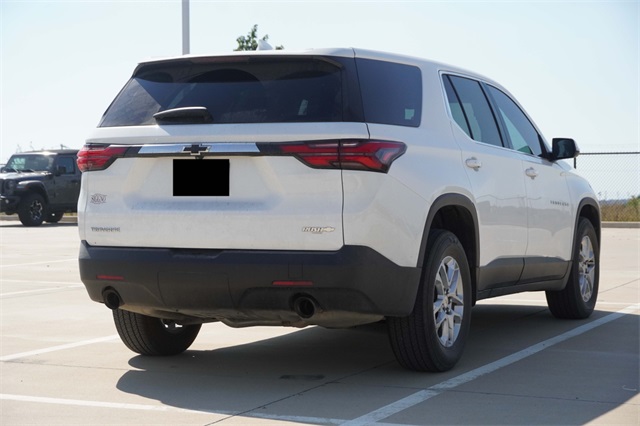 2023 Chevrolet Traverse LS photo 9