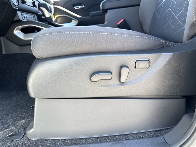 2025 Glacier White Nissan Frontier SV RWD Truck