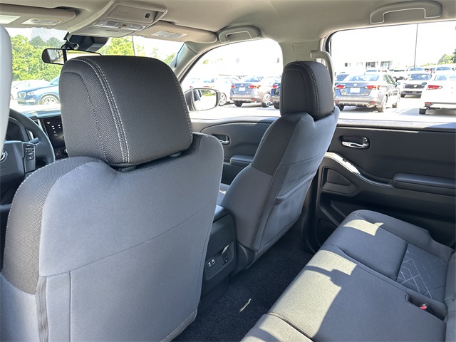 2025 Glacier White Nissan Frontier SV RWD Truck